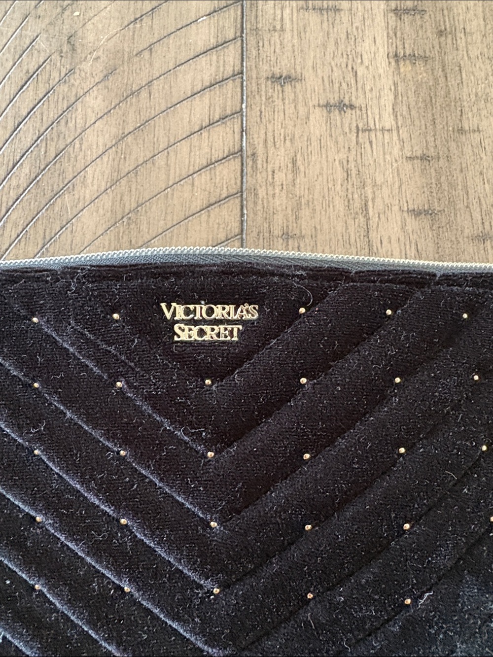 Victoria's Secret Black Quilted Wristlet with Gold Stud Accents - Picture 2 of 4